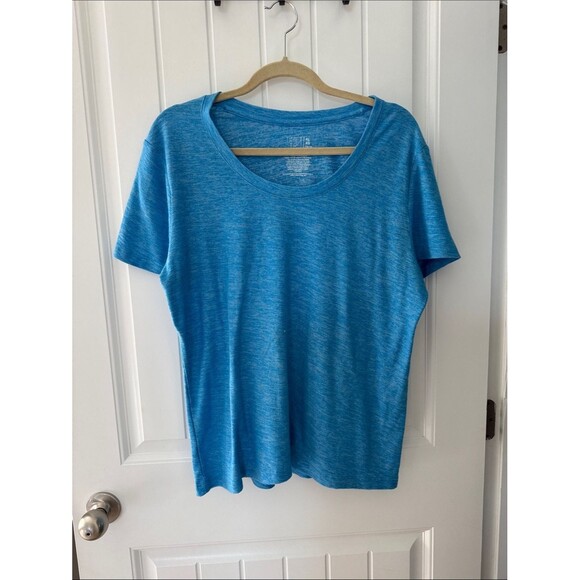 Time and Tru Tops - Time and Tru Blue Scoop Neck Short Sleeve Tee